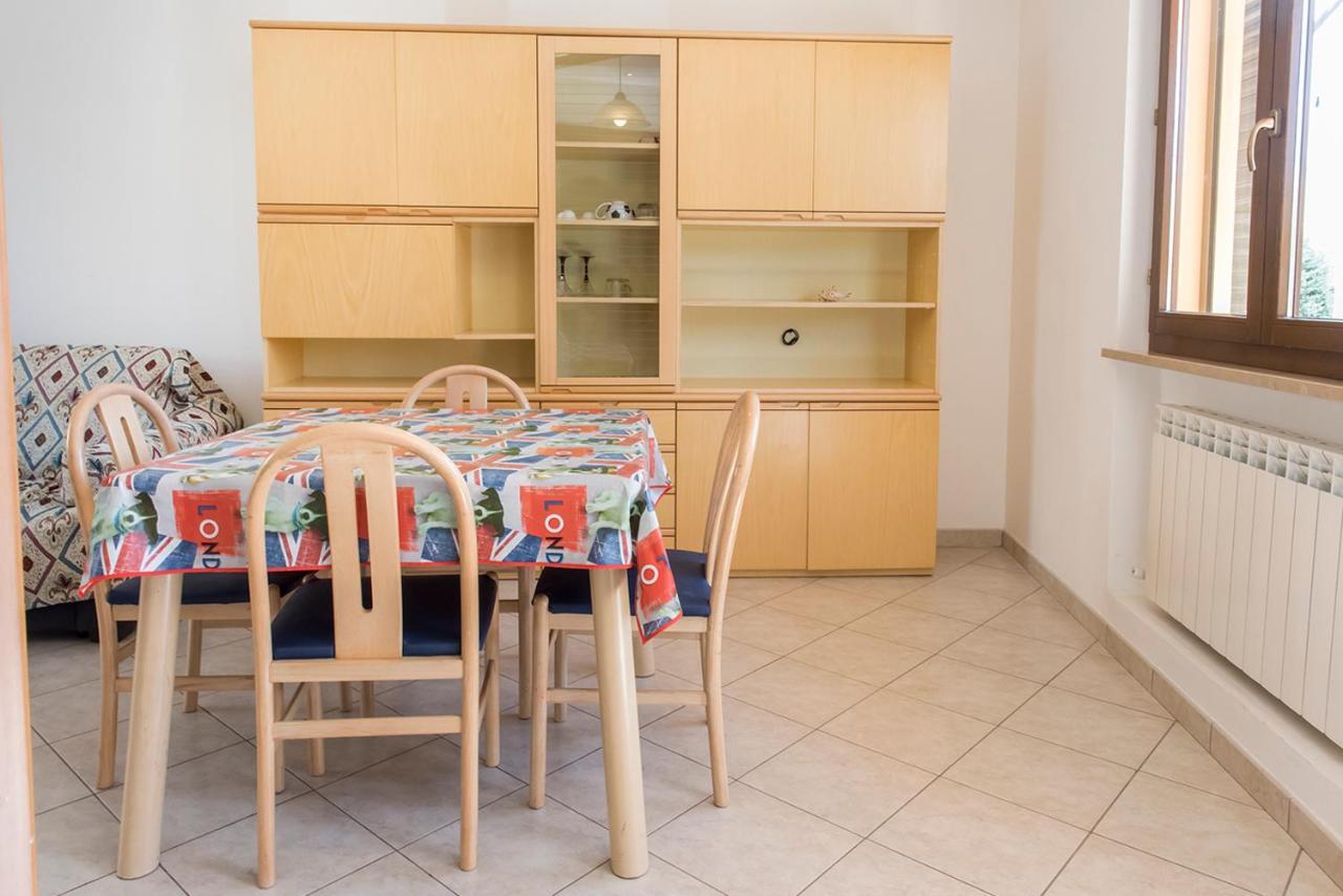S130 - Sirolo, Deliziosa Villetta Con Terrazzo Extérieur photo